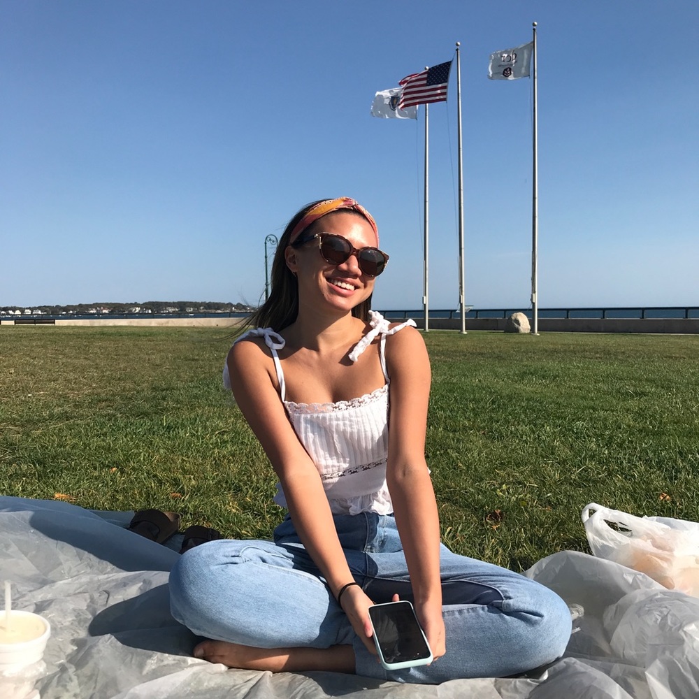 Meet your Posher, Lydia